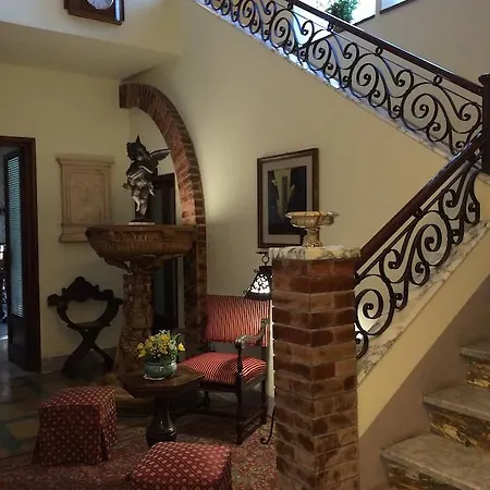 Grande Italia 3* 마리아나디피에트라산타