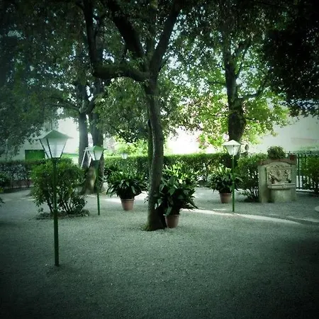 호텔 Grande Italia 3*